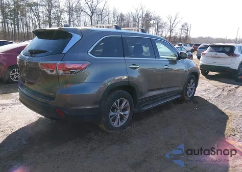 2015 Toyota Highlander Xle V6 z USA, uszkodzony, nr VIN 5TDKKRFH8FS039932